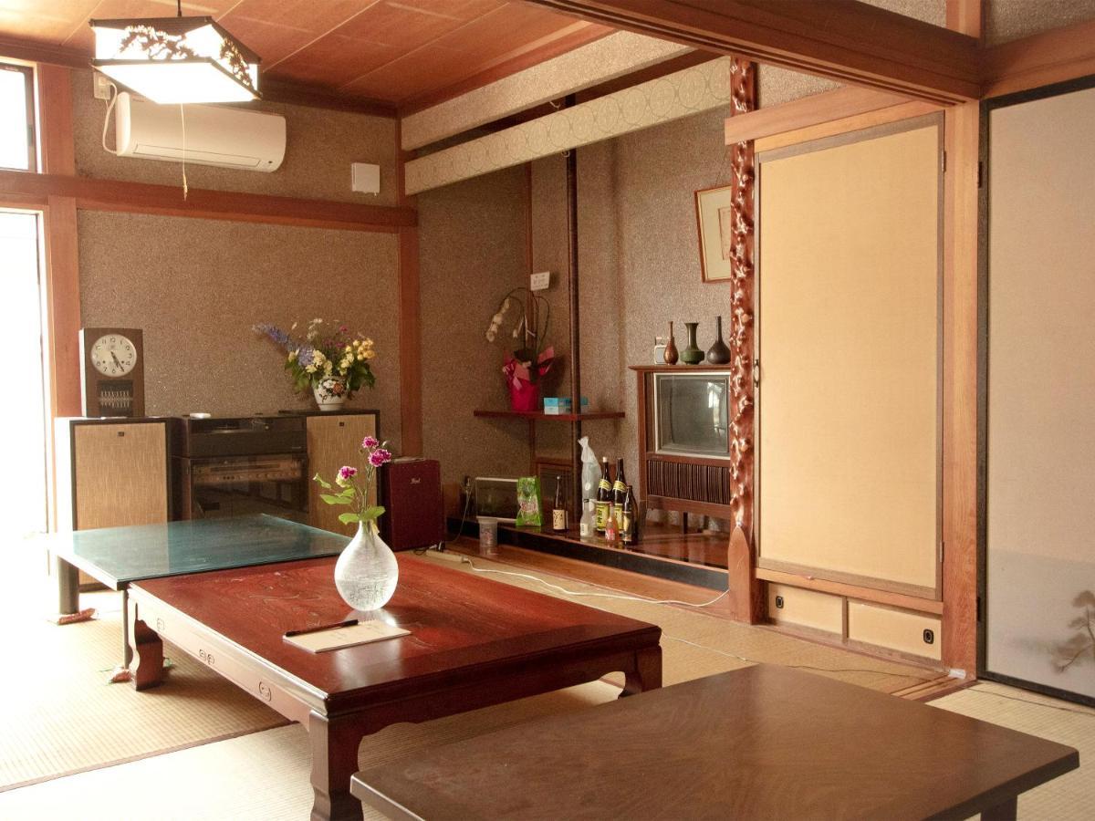 Guesthouse Karikakko Ogi Екстериор снимка